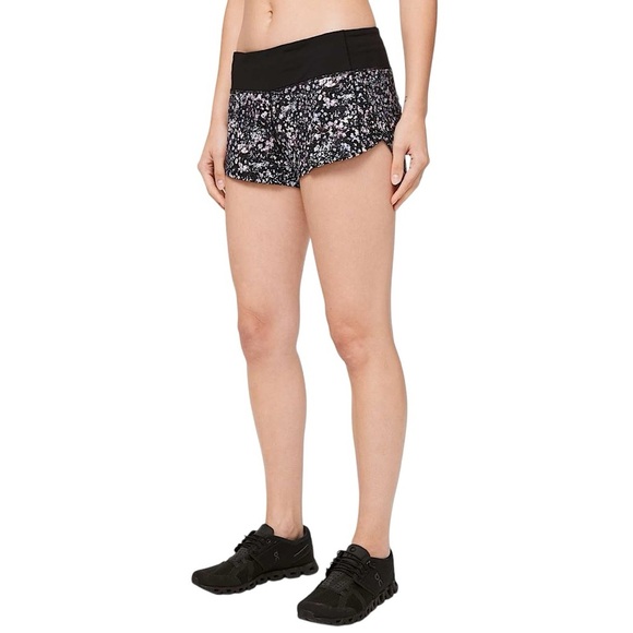 LULULEMON Speed Up Short 2.5" in Floral Spritz Multi / Black - Picture 1 of 12